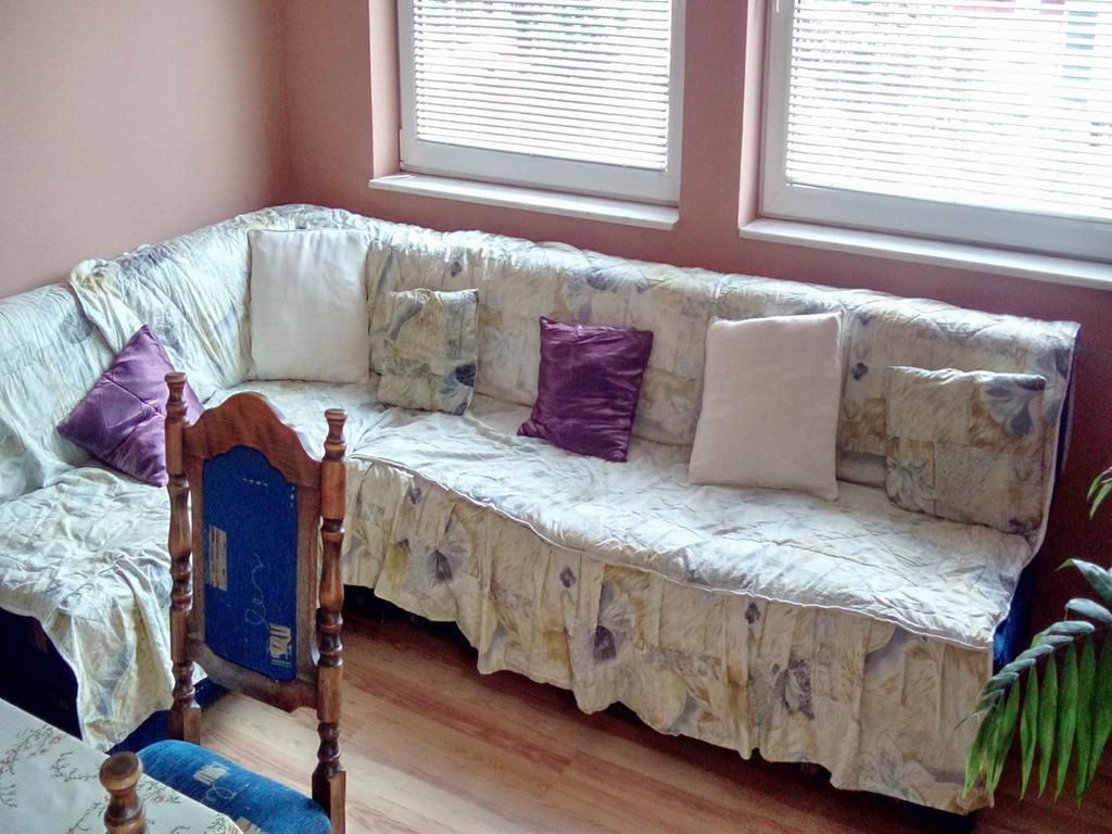Luka Apartment *