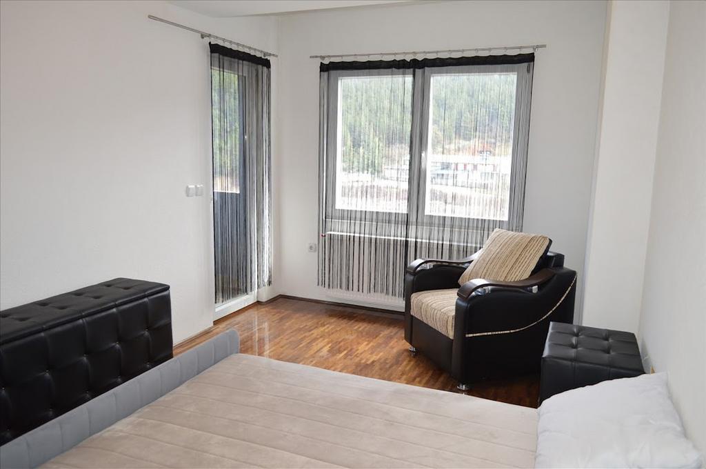 Luka Apartment *